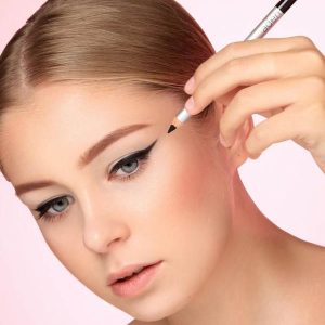 Aden Extremely Soft Satin Eyeliner